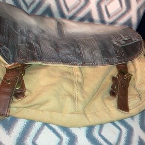 Studio ManhattanTan and Brown Men's Messenger Bag